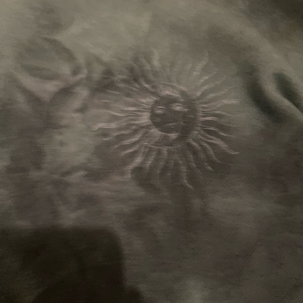 TILLYS HOODIE
